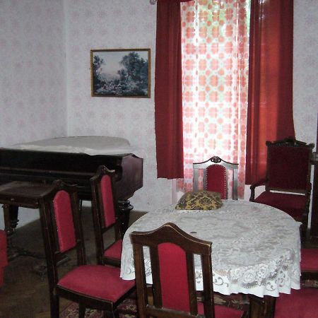 Kalmár Vendégház-Vadászház Tornyiszentmiklos Exterior foto